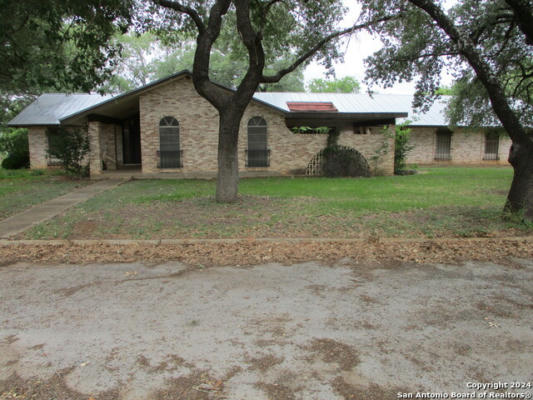 401 N MESQUITE ST, PEARSALL, TX 78061 - Image 1