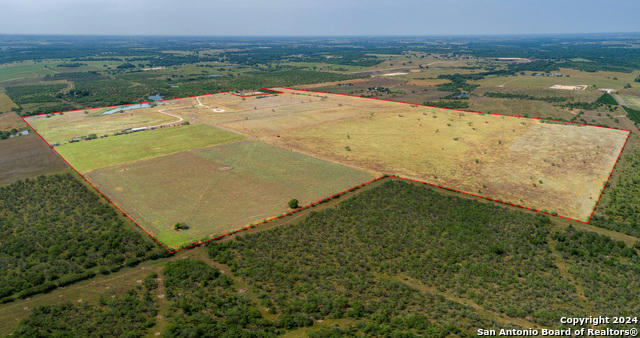 000 SPIES RD, YORK TOWN, TX 78164, photo 1 of 49