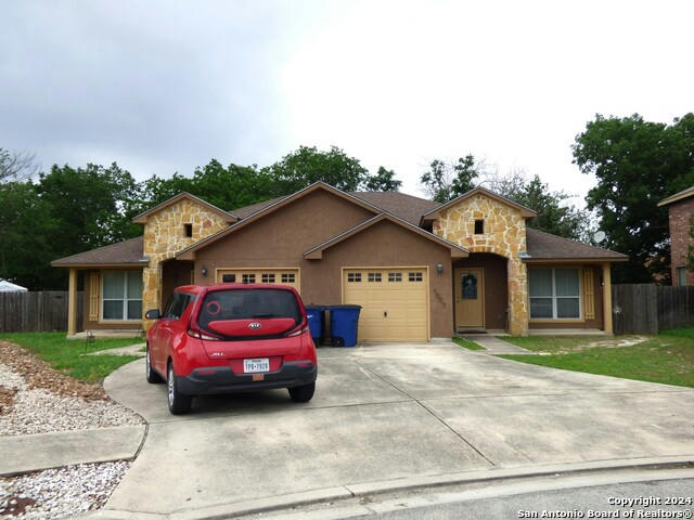 1003 BROWN ROCK DR, NEW BRAUNFELS, TX 78130, photo 1 of 8