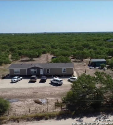 5581 FM 1986, LA PRYOR, TX 78872, photo 2 of 18