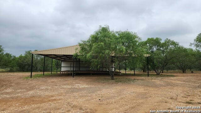 1848 COUNTY ROAD 2557, MOORE, TX 78057, photo 5 of 17