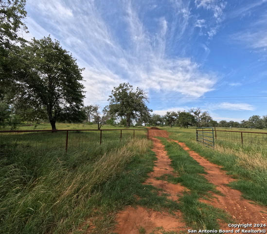 9912 FM 1681, NIXON, TX 78140, photo 1 of 16