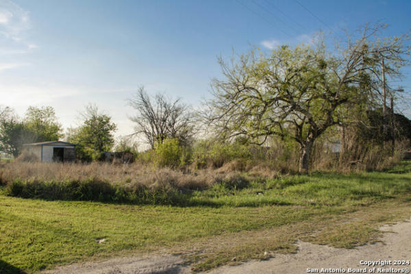 0 MUGGE ST, RUNGE, TX 78151 - Image 1