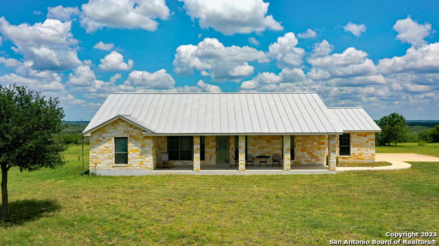 1490 COUNTY ROAD 747, YANCEY, TX 78886, photo 2 of 20