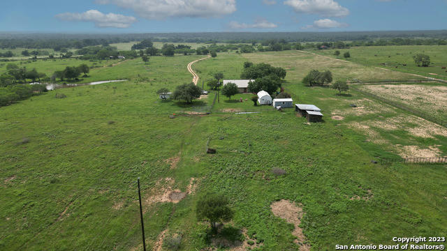 540 COUNTY ROAD 448, STOCKDALE, TX 78160, photo 5 of 45