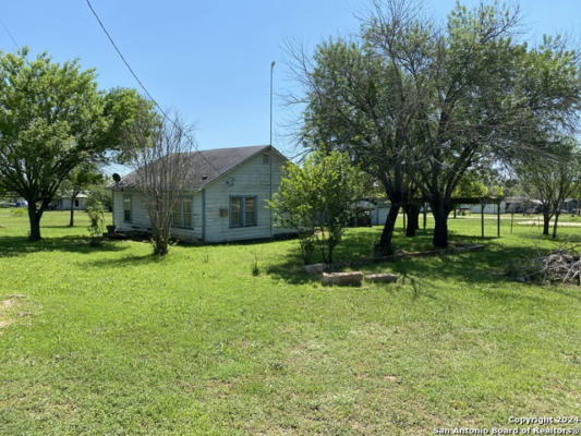 22 E 4TH ST, SUTHERLAND SPRINGS, TX 78161, photo 2 of 4