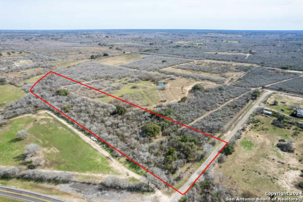 8684 MINERAL CEMETERY RD, BEEVILLE, TX 78102 - Image 1