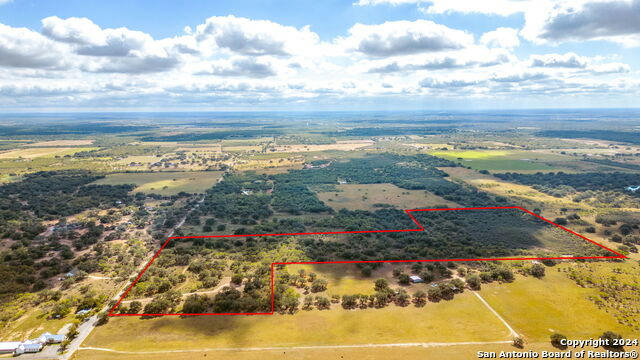771A COUNTY ROAD 660, DEVINE, TX 78016, photo 4 of 11