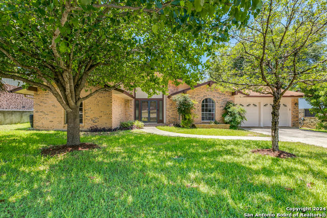 6318 HANDSOME LAKE DR, LEON VALLEY, TX 78238, photo 1 of 25