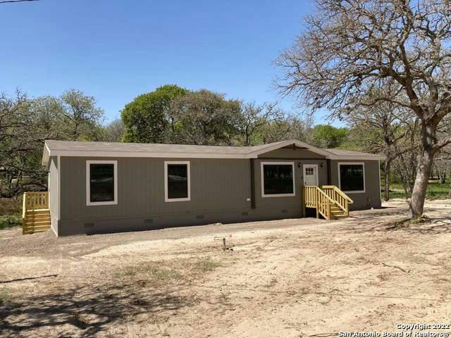 3310 HICKORY FORREST DR, SEGUIN, TX 78155, photo 1 of 20