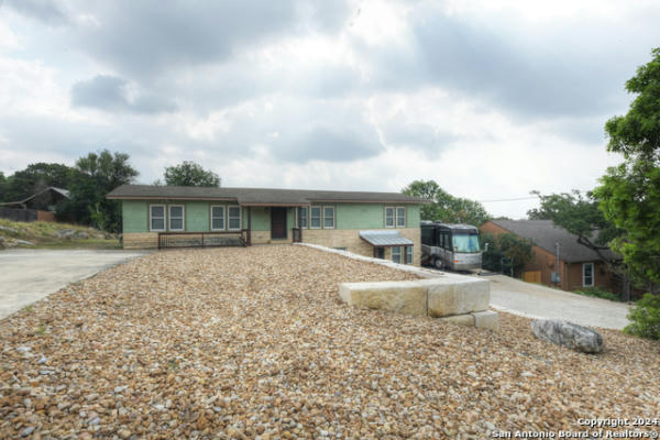 690 FLORAL AVE, NEW BRAUNFELS, TX 78130 - Image 1