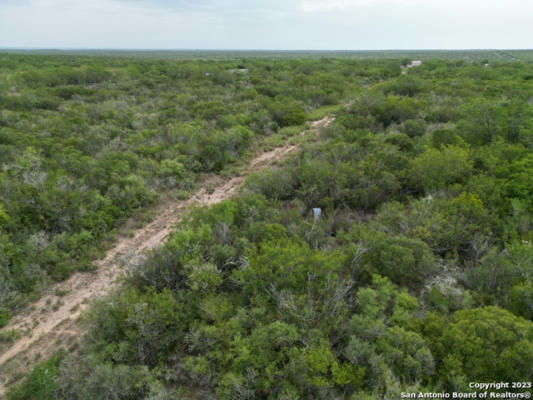 725 COUNTY ROAD 112, GEORGE WEST, TX 78022, photo 4 of 27