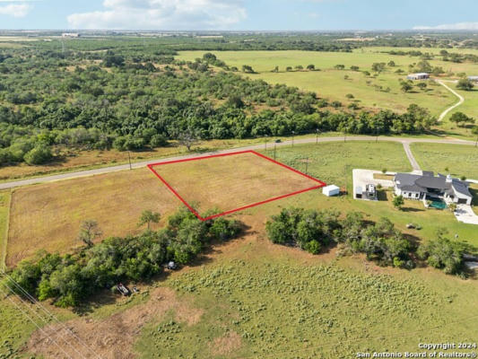 573 COUNTY ROAD 405, FLORESVILLE, TX 78114 - Image 1