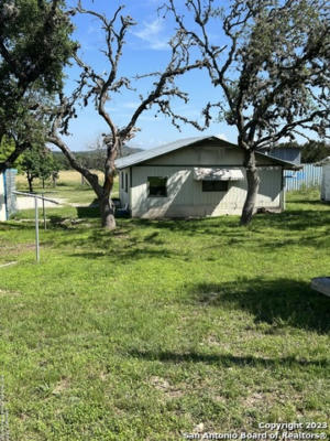 561 RIVER TRAIL RD, PIPE CREEK, TX 78063, photo 4 of 40