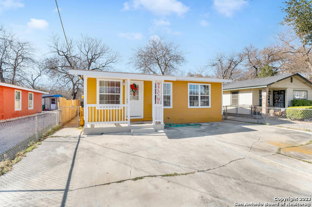 2023 SW 19TH ST, SAN ANTONIO, TX 78207, photo 1 of 16