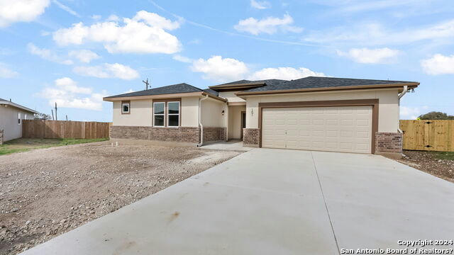 101 GROWERS AVE, POTEET, TX 78065, photo 3 of 23