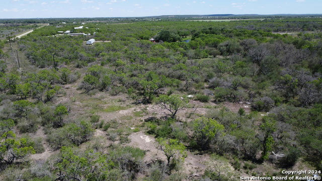 584 COUNTY ROAD 511, DHANIS, TX 78850, photo 2 of 17
