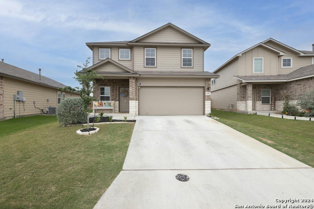 292 MIDDLE GREEN LOOP, FLORESVILLE, TX 78114, photo 1 of 32