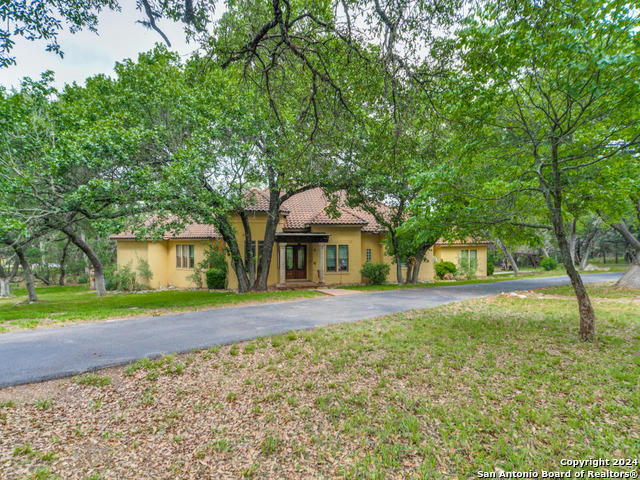 27622 RANCH CRK, BOERNE, TX 78006, photo 1 of 39
