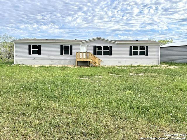 343 PRIVATE ROAD 3492, GONZALES, TX 78629, photo 1 of 28