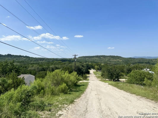 391 IROQUOIS TRL, BANDERA, TX 78003 - Image 1