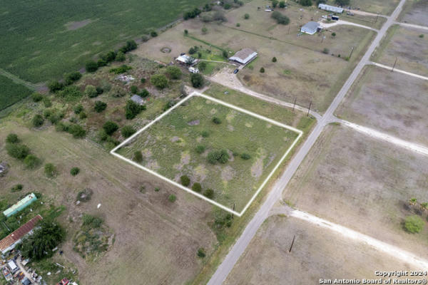 297 LONESOME OAK DR, BEEVILLE, TX 78102 - Image 1