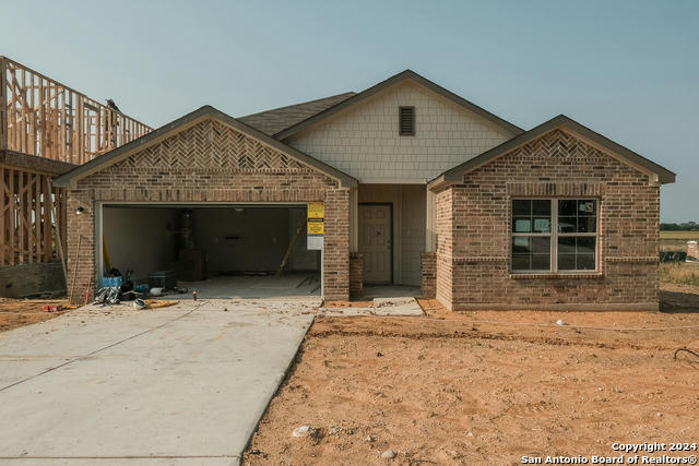 1105 WATER VLY, SEGUIN, TX 78155, photo 1 of 14