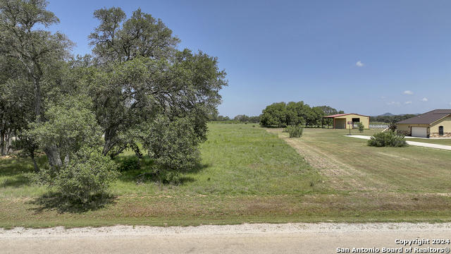 463 HORSESHOE FLS, BANDERA, TX 78003, photo 1 of 18