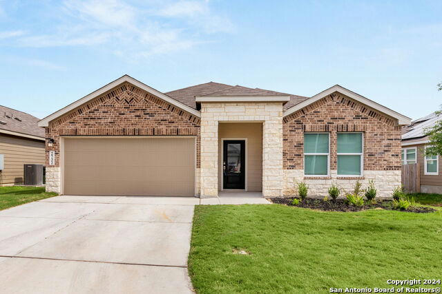 2732 NUEVA CORDOVA, SEGUIN, TX 78155, photo 1 of 26