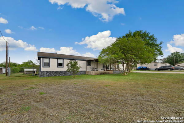 110 N COUNTY ROAD 5605, CASTROVILLE, TX 78009, photo 4 of 23