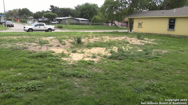 8219 RAIN DANCE, SAN ANTONIO, TX 78242, photo 2 of 6