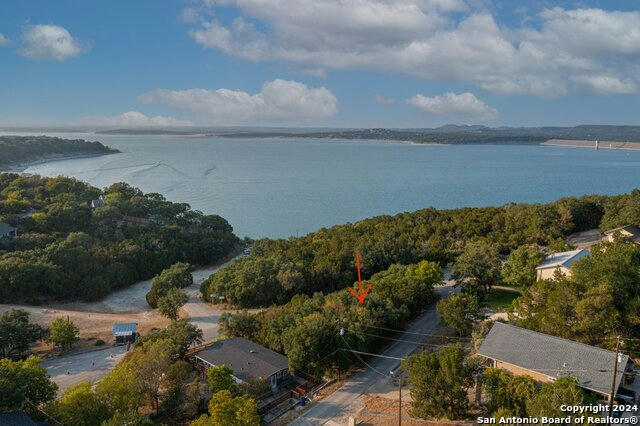 000 SKYLINE DRIVE, CANYON LAKE, TX 78133, photo 1 of 10