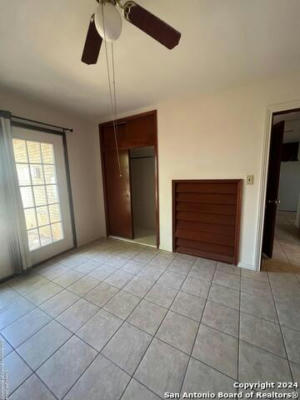 214 S 19TH ST, CARRIZO SPRINGS, TX 78834, photo 5 of 9