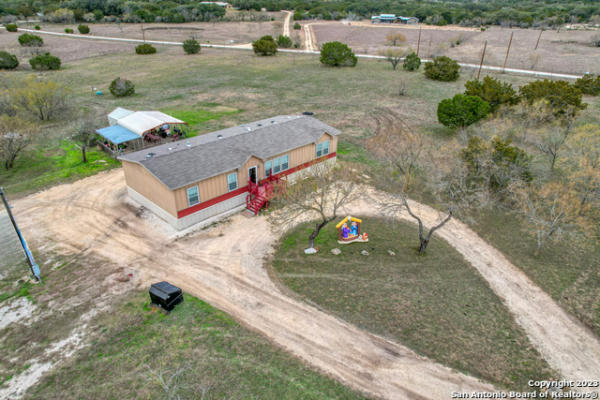 1189 COUNTY ROAD 350, CONCAN, TX 78838, photo 4 of 54