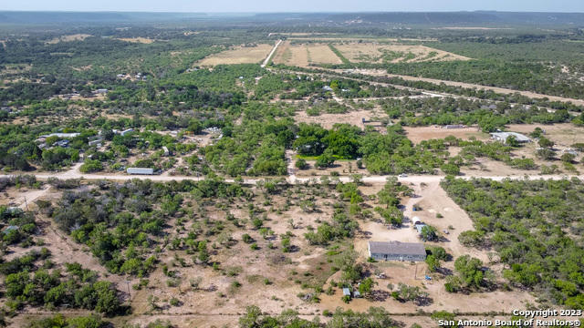 266 N MOUNTAINVIEW RD, JUNCTION, TX 76849 - Image 1