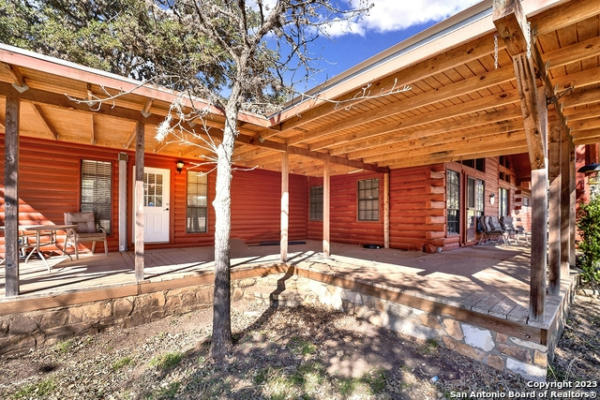 123 PERSIMMON RD, LEAKEY, TX 78873, photo 4 of 32