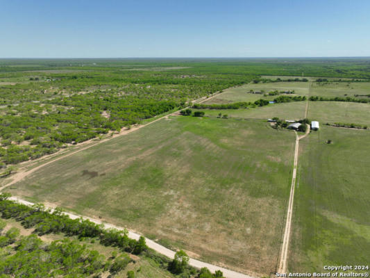 1083 COUNTY ROAD 2629, MOORE, TX 78057, photo 4 of 41
