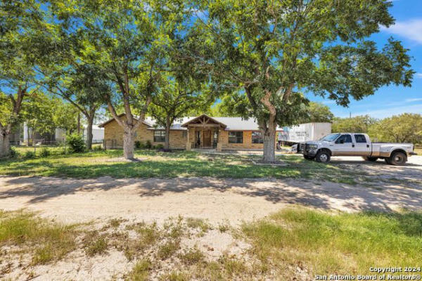 15326 GROSS LN, LACOSTE, TX 78039, photo 2 of 39