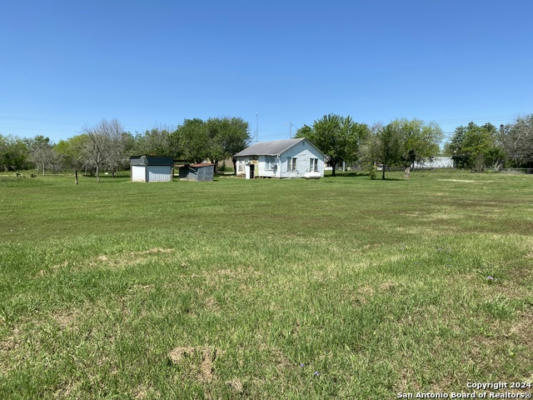 22 E 4TH ST, SUTHERLAND SPRINGS, TX 78161, photo 4 of 4