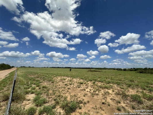 1464 W HIGHWAY 85, DILLEY, TX 78017 - Image 1