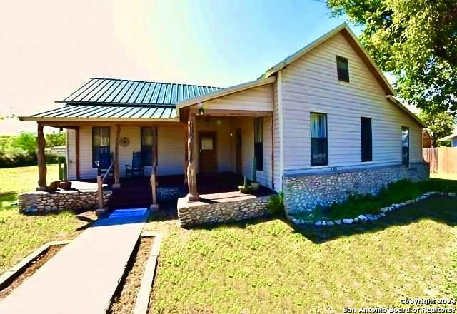 221 N 12TH ST, JUNCTION, TX 76849, photo 1 of 15
