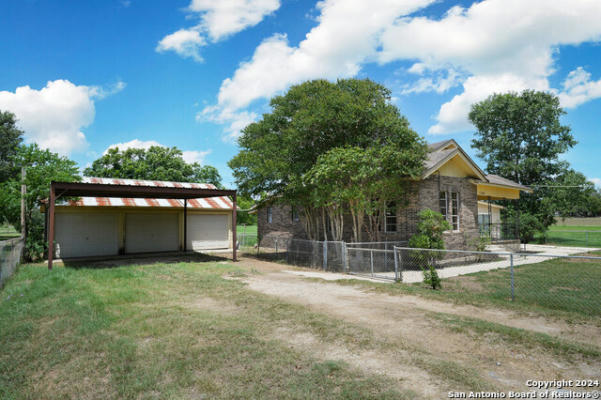 11045 US HIGHWAY 87 S, ADKINS, TX 78101, photo 3 of 42