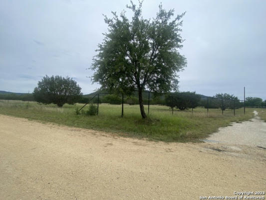 635 BURDITT RANCH RD, LEAKEY, TX 78873, photo 5 of 25