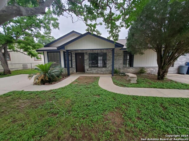 19964 KENNEY AVE, SOMERSET, TX 78069, photo 1 of 11