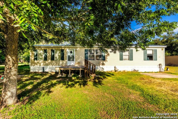 522 S 4TH ST, KENEDY, TX 78119 - Image 1